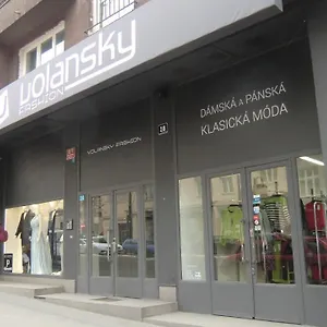 Hu Praga